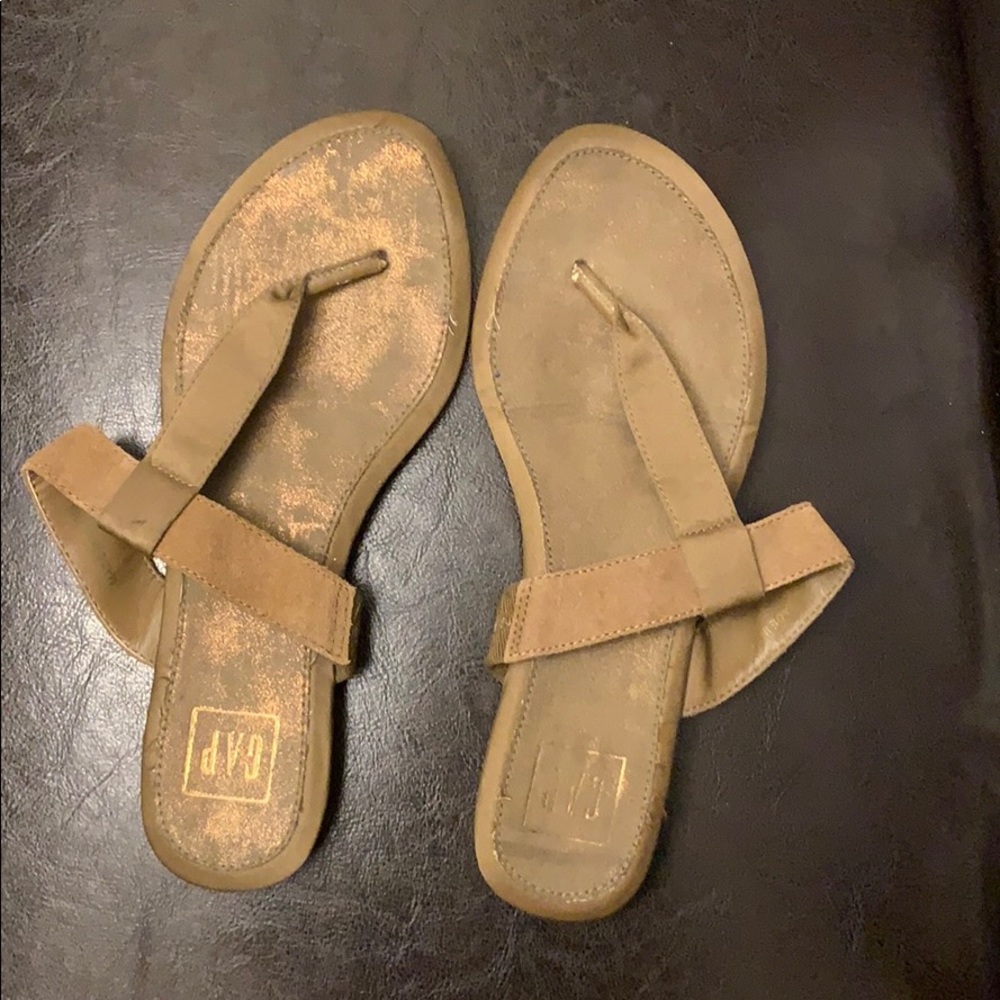 Gap sandals